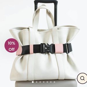 NWT Cincha Travel Strap - Bubblegum